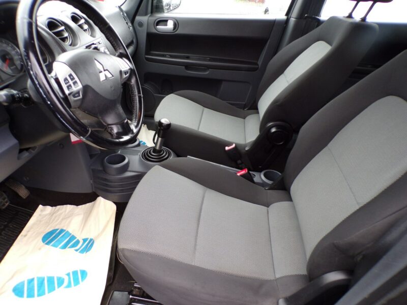 Mitsubishi Colt Klimatyzacja /Gwarancja /1,3 /95KM /2010 Z30 (2004-2012)