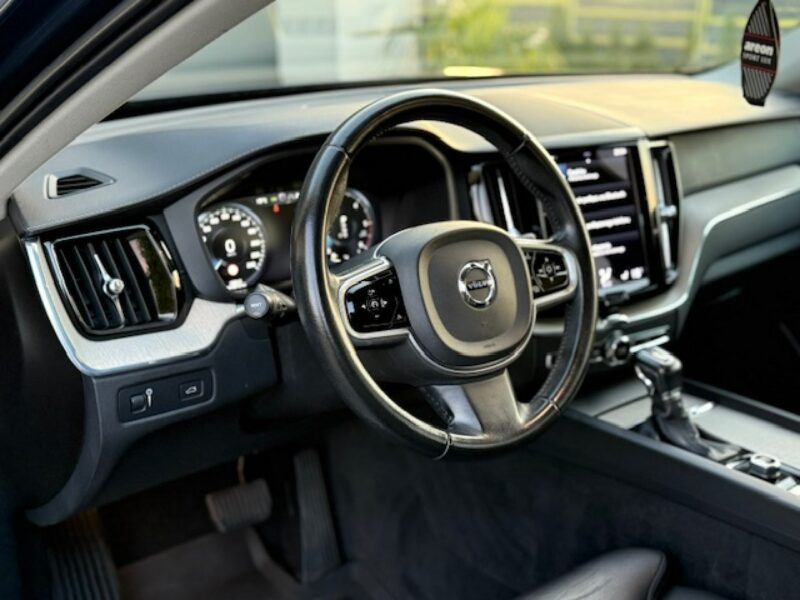 Volvo XC 60 D4 190PS, INSCRIPTION, BLISY, KAMERA, GWARANCJA! II (2017-)