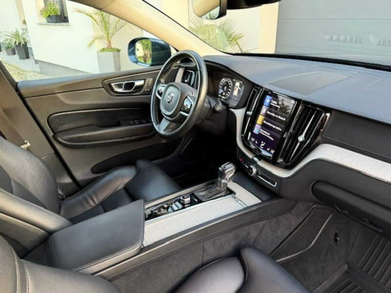 Volvo XC 60 D4 190PS, INSCRIPTION, BLISY, KAMERA, GWARANCJA! II (2017-)