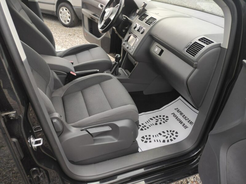 Volkswagen Touran Zadbany i ekonomiczny. Polecam II (2010-2015)