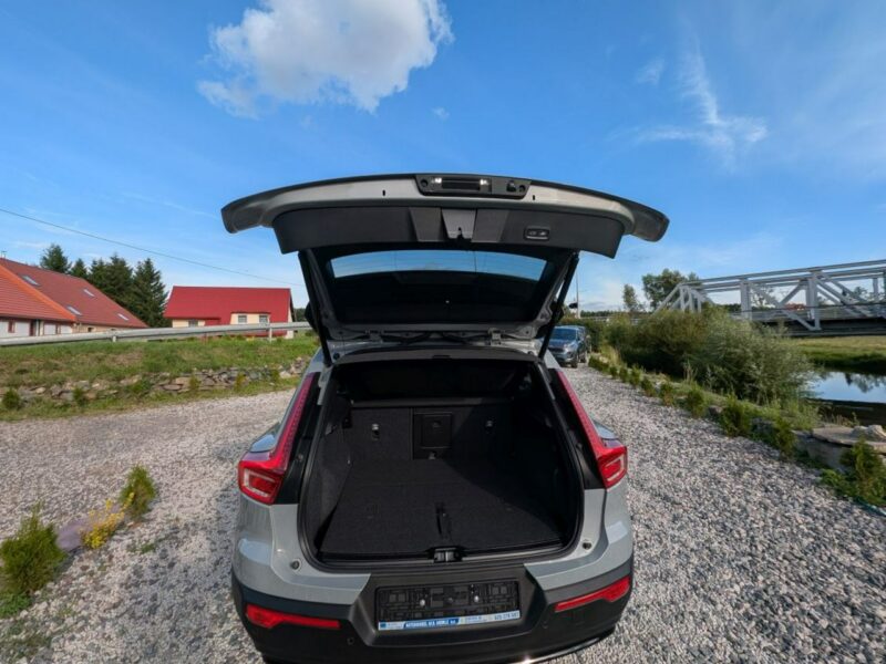Volvo XC 40 Mild Hibrid R-Design