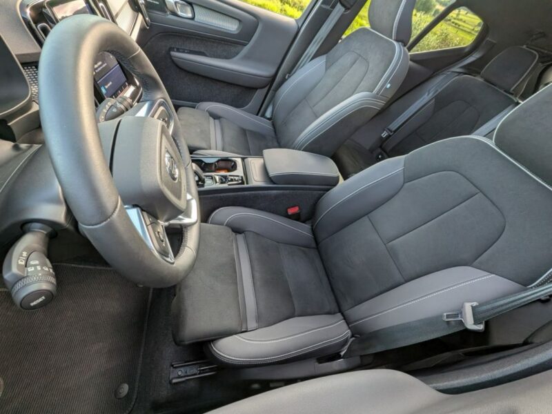 Volvo XC 40 Mild Hibrid R-Design