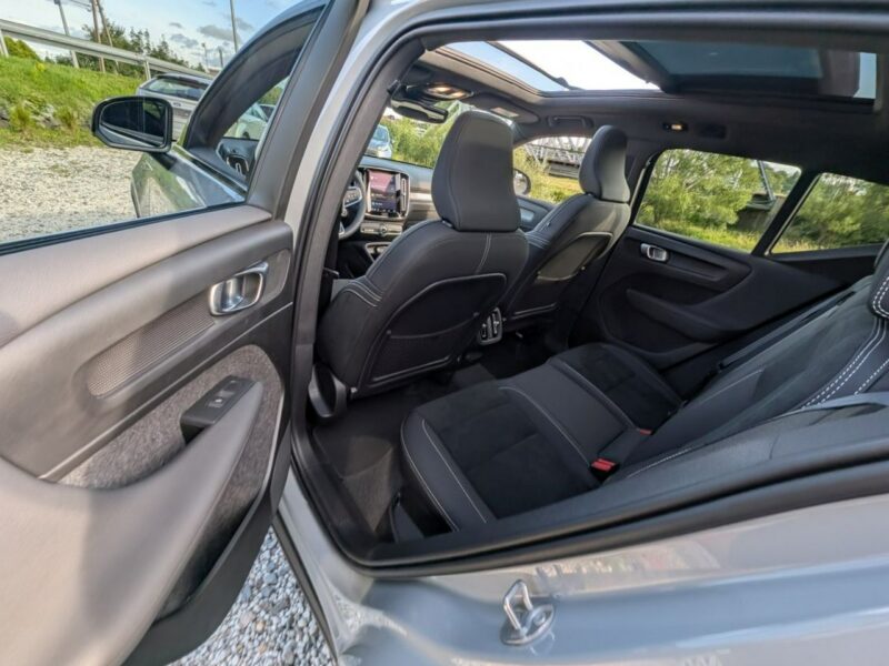 Volvo XC 40 Mild Hibrid R-Design
