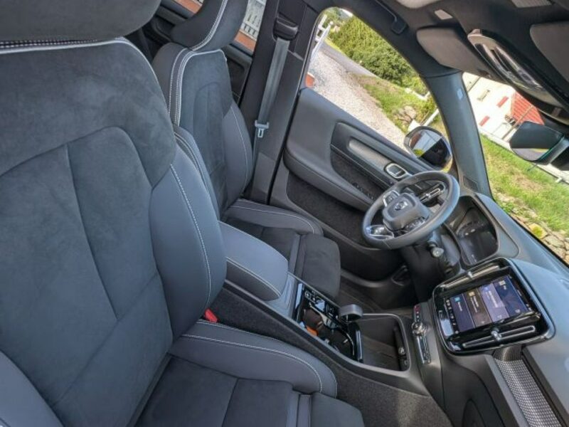 Volvo XC 40 Mild Hibrid R-Design