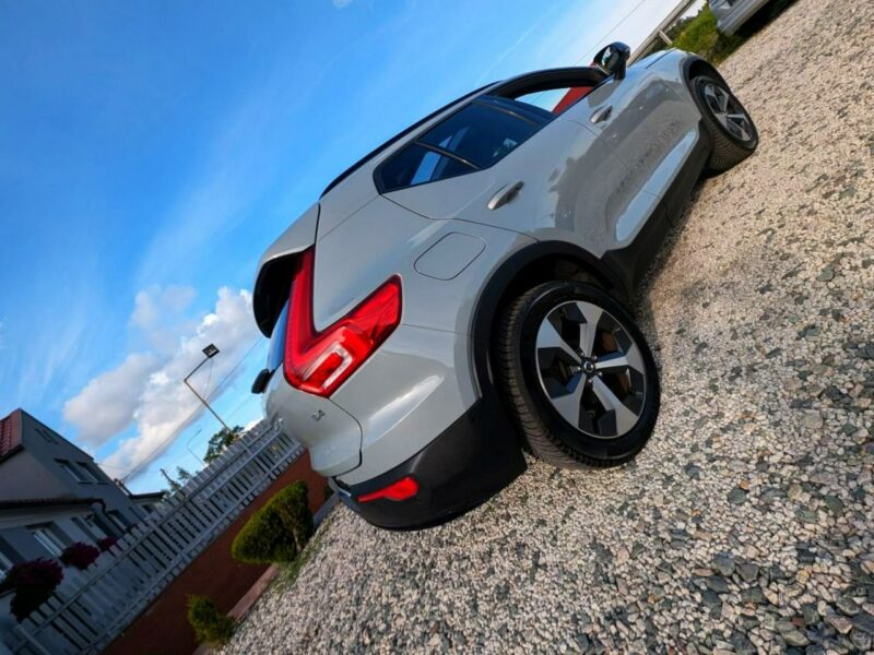 Volvo XC 40 Mild Hibrid R-Design