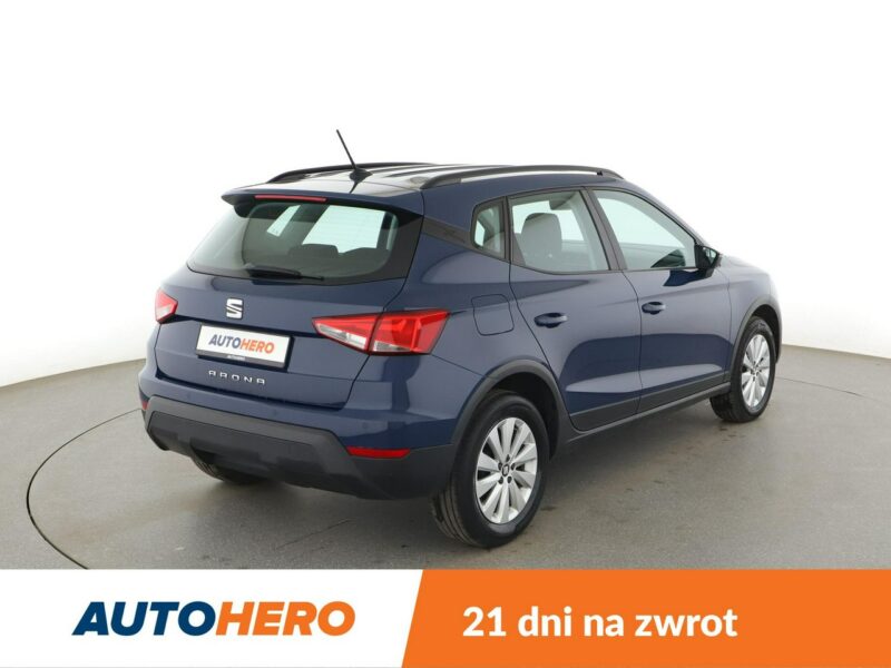 Seat Arona navigacja klimatyzacja czujniki parkowania multifunkcja