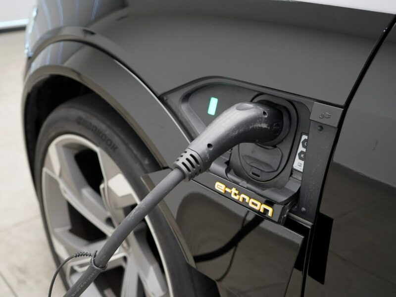 Audi e-tron S 503KM Sportback Virtual DigitalMatrix Kamery360 Pneumatyka ACC
