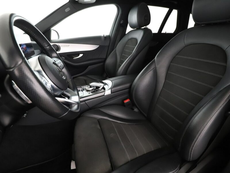 Mercedes C 300 PHEV AMG Line multibeam LED panorama virtual cocpit skóra/alcantara W205 (2014-2021)