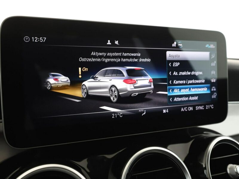 Mercedes C 300 PHEV AMG Line multibeam LED panorama virtual cocpit skóra/alcantara W205 (2014-2021)