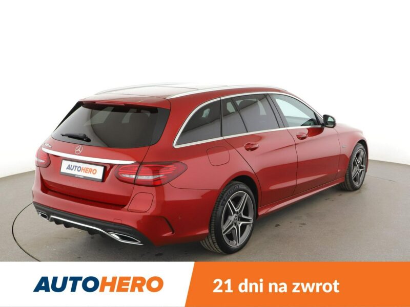 Mercedes C 300 PHEV AMG Line multibeam LED panorama virtual cocpit skóra/alcantara W205 (2014-2021)