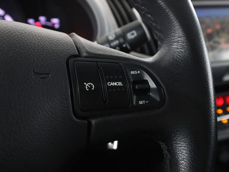 Kia Sportage LPG niski przebieg navi klima-auto PDC-kamera tempomat panorama III (2010-2015)
