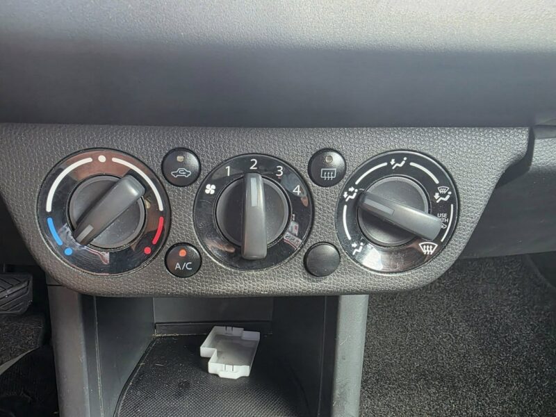 Suzuki Swift 1.5 Benzyna 102 KM, Automat, Klimatyzacja, Grzane Fotele, Alufelgi IV (2004-2010)