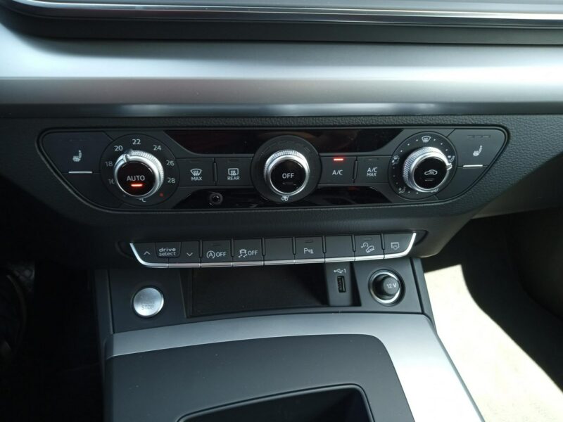 Audi Q5 2.0TDI Quattro 204KM S-tronic Kamera LED Gwarancja Dealer FV23 FY (2017-)