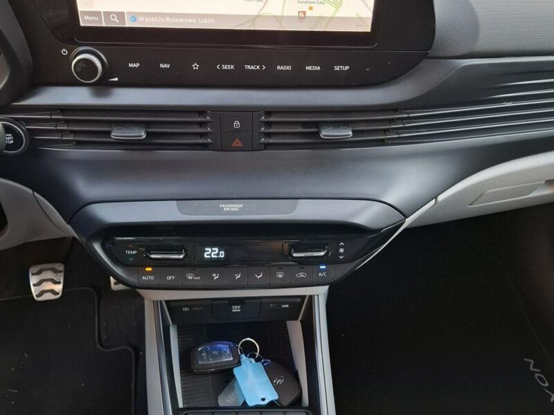 Hyundai Bayon Unikatowy. Benzyna / Hybryda. Manual. Niski, Oryginalny Przebieg.
