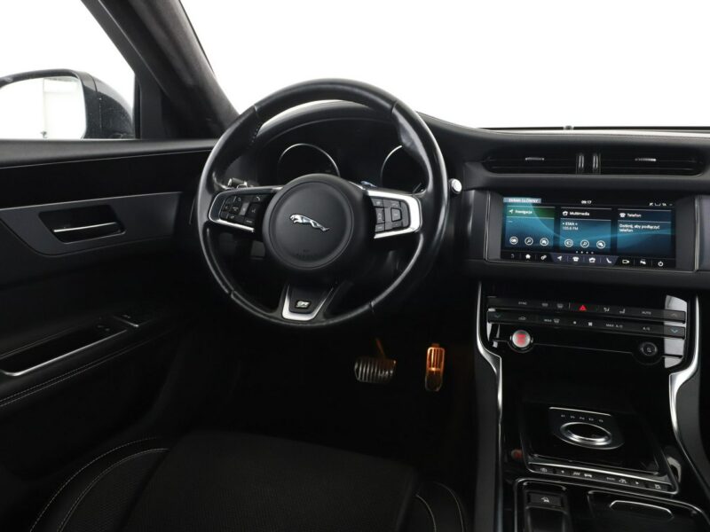 Jaguar XF 20d SportBreak Automat R-Sport Navi Tempomat Grzane Fotele Bixenon Kam X260 (2015-)