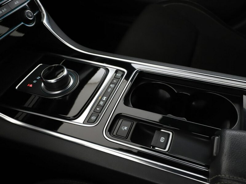 Jaguar XF 20d SportBreak Automat R-Sport Navi Tempomat Grzane Fotele Bixenon Kam X260 (2015-)