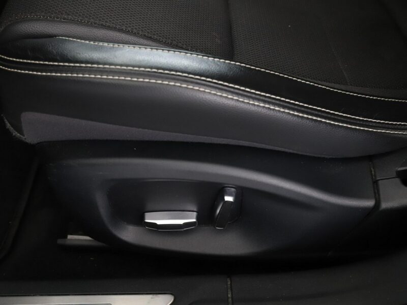 Jaguar XF 20d SportBreak Automat R-Sport Navi Tempomat Grzane Fotele Bixenon Kam X260 (2015-)