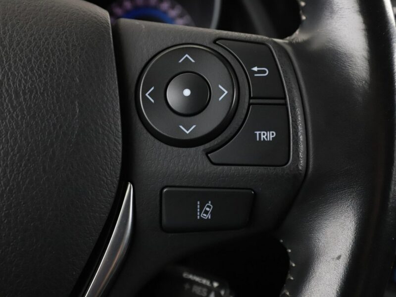 Toyota Auris 1.8 Hybrid Edition-S+ Klimatronik Tempomat Grzane Fotele Kamera LED II (2012-)