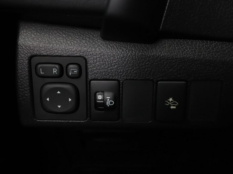 Toyota Auris 1.8 Hybrid Edition-S+ Klimatronik Tempomat Grzane Fotele Kamera LED II (2012-)