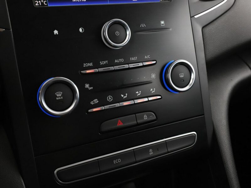 Renault Megane navi klima czujniki parkowania bluetooth IV (2016-)