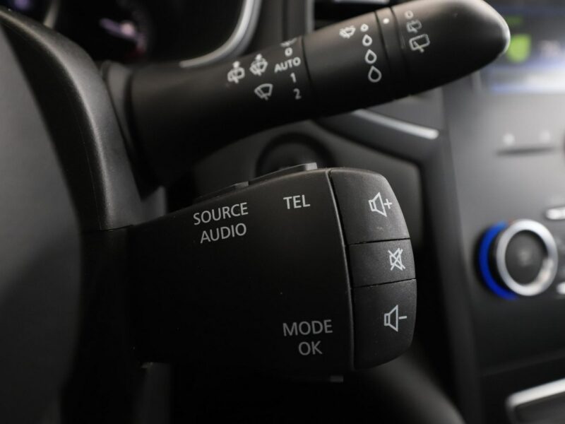 Renault Megane navi klima czujniki parkowania bluetooth IV (2016-)
