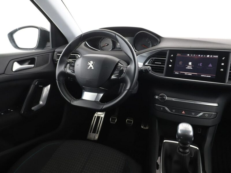 Peugeot 308 navi klima auto kamera i czujniki parkowania T9 (2014-2021)