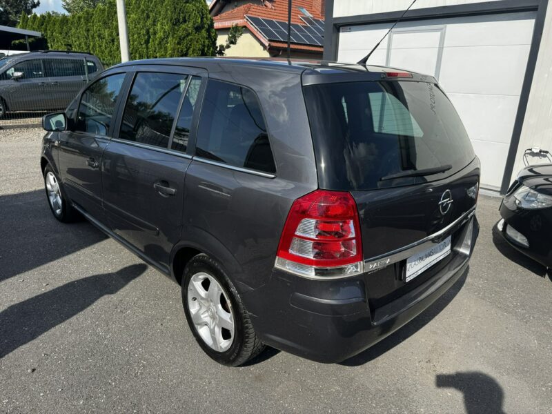 Opel Zafira Raty/Zamiana Gwarancja 1,6 benzyna niski przebieg 7 OSÓB B (2005-2011)