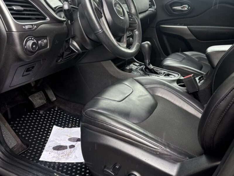 Jeep Cherokee Telefon: 512780755 Lokalizacja: Rybarzowice V (2014-)