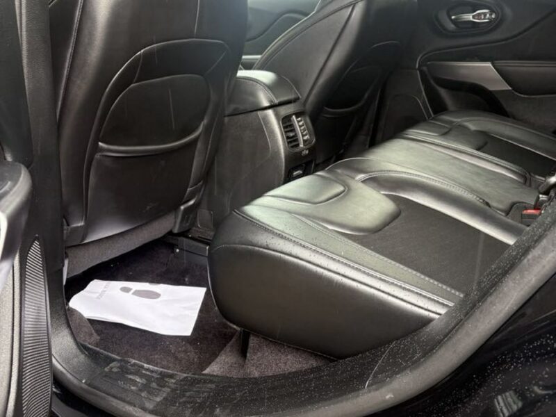Jeep Cherokee Telefon: 512780755 Lokalizacja: Rybarzowice V (2014-)