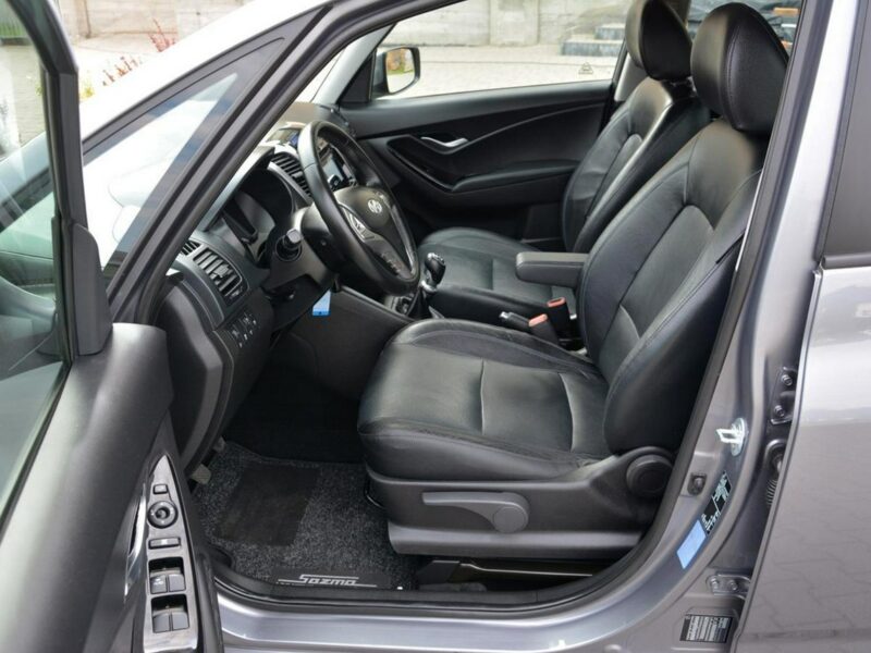 Hyundai ix20 1.4(90KM) Skóry Navi Parktronic Klimatronic Alu z Niemiec