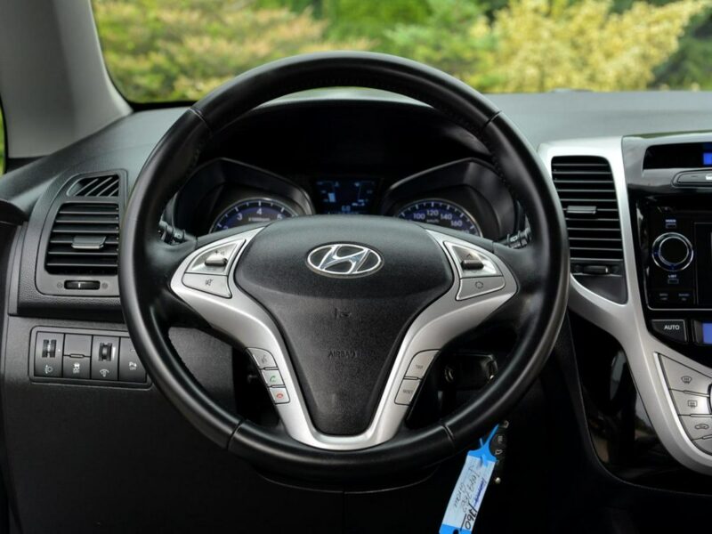 Hyundai ix20 1.4(90KM) Skóry Navi Parktronic Klimatronic Alu z Niemiec
