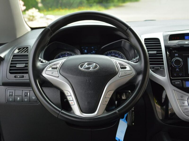 Hyundai ix20 1.4(90KM) Skóry Navi Parktronic Klimatronic Alu z Niemiec