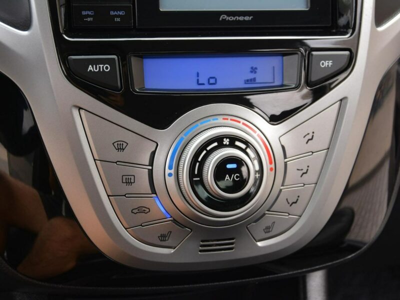 Hyundai ix20 1.4(90KM) Skóry Navi Parktronic Klimatronic Alu z Niemiec