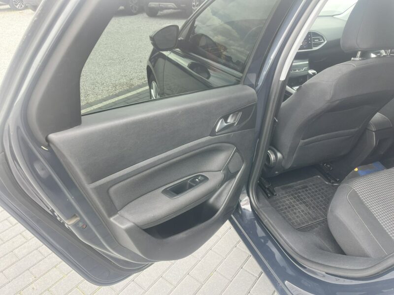 Peugeot 308 1.5 T9 (2014-2021)