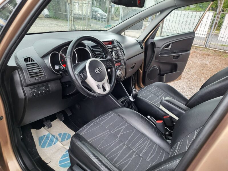 Kia Venga 1.6 125 KM Kamera Parktronik Skóry I Właściciel Opłaty Zapraszamy !!!