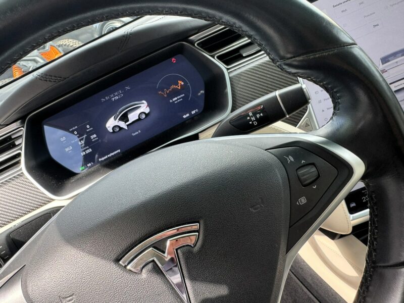 Tesla Model X Auto pilot, Europa, Kamera, Ładowarka, LED, x2 kluczyk, FV-23%
