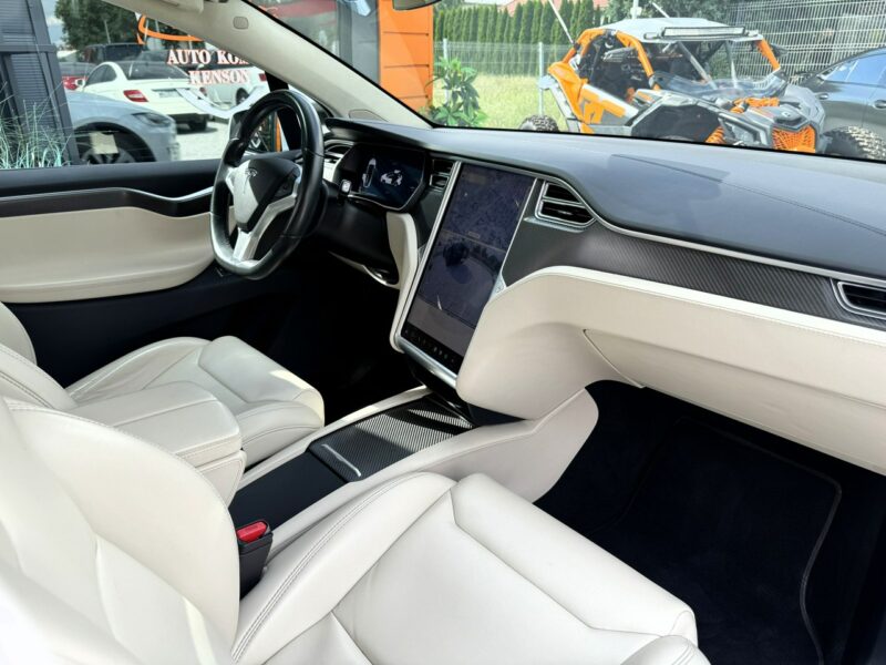 Tesla Model X Auto pilot, Europa, Kamera, Ładowarka, LED, x2 kluczyk, FV-23%