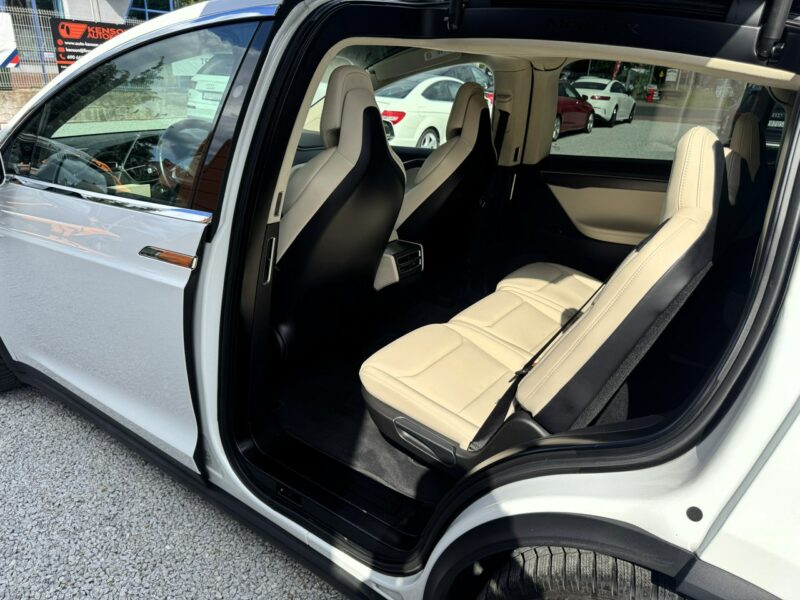 Tesla Model X Auto pilot, Europa, Kamera, Ładowarka, LED, x2 kluczyk, FV-23%