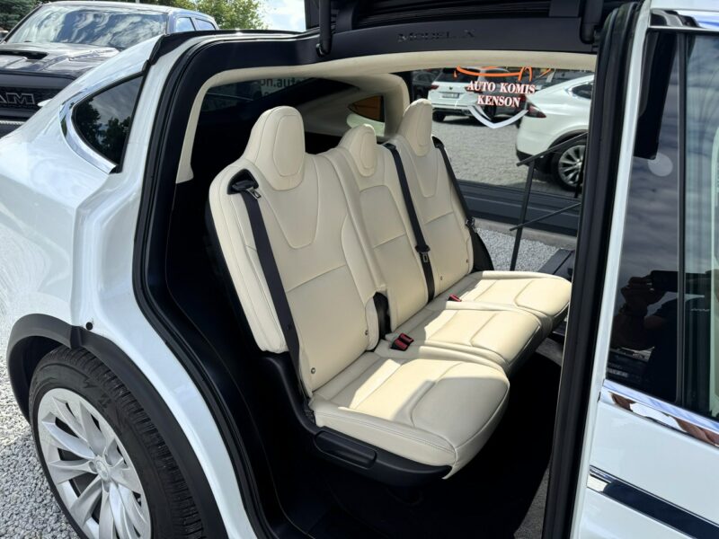 Tesla Model X Auto pilot, Europa, Kamera, Ładowarka, LED, x2 kluczyk, FV-23%