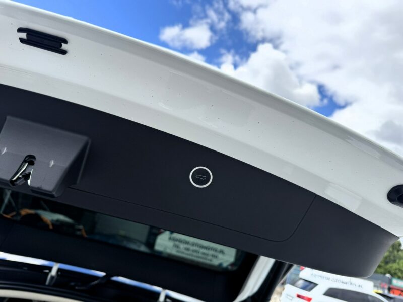 Tesla Model X Auto pilot, Europa, Kamera, Ładowarka, LED, x2 kluczyk, FV-23%