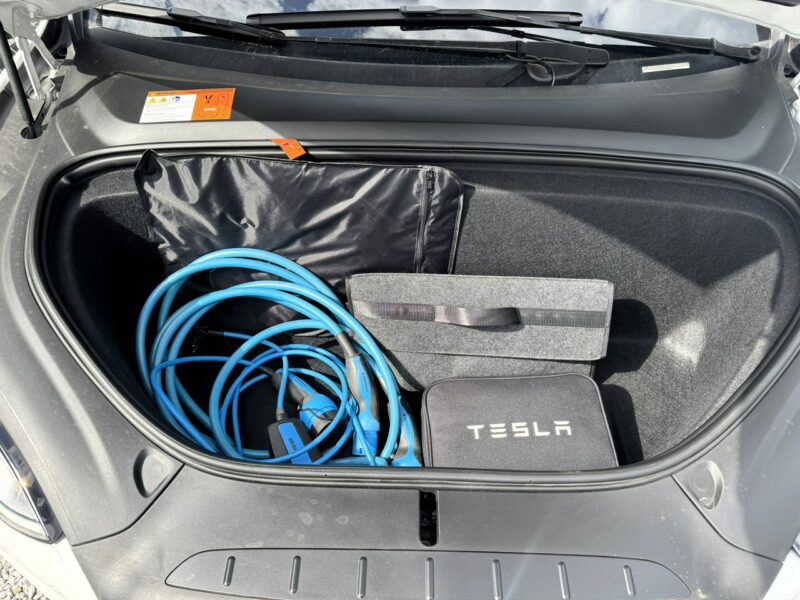 Tesla Model X Auto pilot, Europa, Kamera, Ładowarka, LED, x2 kluczyk, FV-23%
