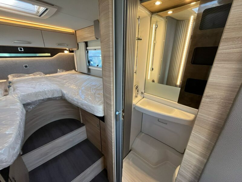 samochody kempingowe Knaus VAN TI PLUS 650 MEG Od ręki - Kamper na podwoziu VW Crafter z automatem! KNAUS KRAKÓW