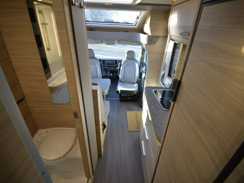 samochody kempingowe Knaus VAN TI PLUS 650 MEG Od ręki - Kamper na podwoziu VW Crafter z automatem! KNAUS KRAKÓW