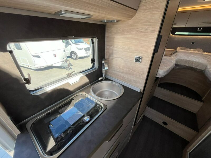 samochody kempingowe Knaus VAN TI PLUS 650 MEG Od ręki - Kamper na podwoziu VW Crafter z automatem! KNAUS KRAKÓW