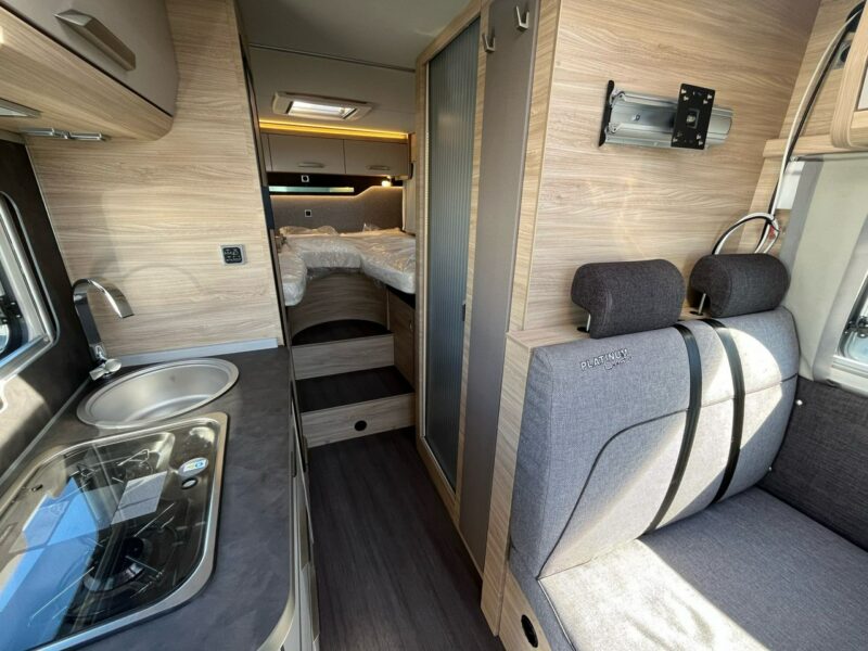 samochody kempingowe Knaus VAN TI PLUS 650 MEG Od ręki - Kamper na podwoziu VW Crafter z automatem! KNAUS KRAKÓW