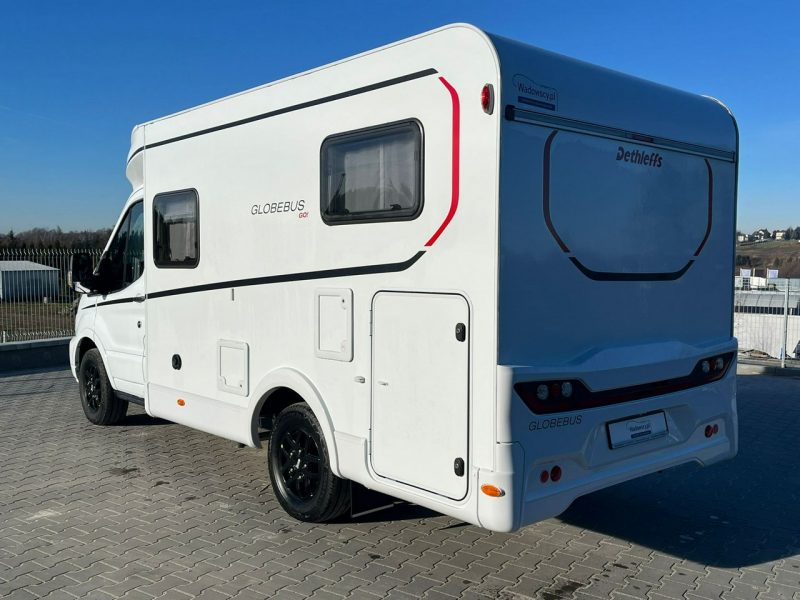 samochody kempingowe Dethleffs Globebus GO T15 Kompaktowa półintegra Dethleffs w wersji zimowej! Korzyść 30.000 PLN!