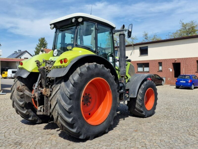 ciągniki Claas CLAAS Axion 820 TUZ CLAAS Axion 820 przedni TUZ