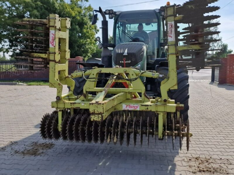 agregaty inny Wał uprawowy Fliegl przedni hydraulika 4m Wał uprawowy Fliegl przedni hydraulika 4m