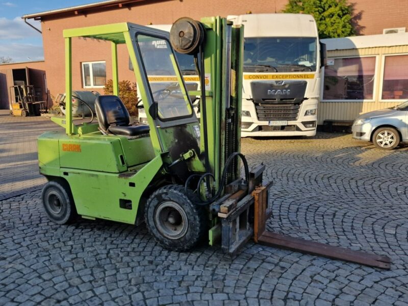 wózek unoszący Clark CLARK C500-Y50 LPG Wózek Widłowy CLARK C500-Y50 LPG GAZ LPG, Propan Butan