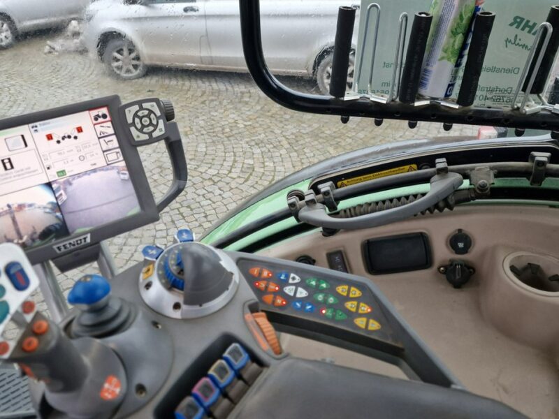 ciągniki Fendt 724 VARIO SCR WOM ABS mocno wyposażony 724 VARIO , Klima, 2012 r